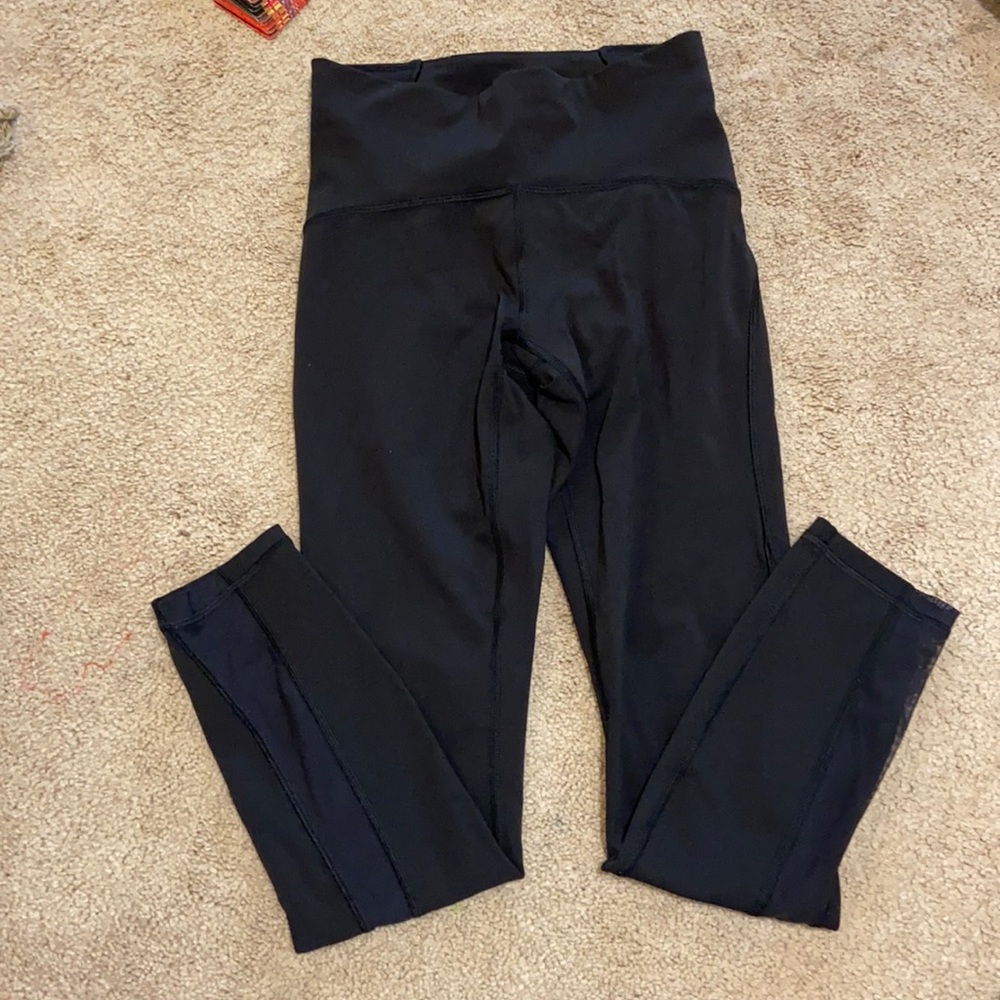 Black lululemon leggings
